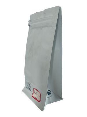 Saco de embalagem de café de papel branco Kraft com fundo plano e verniz de massa